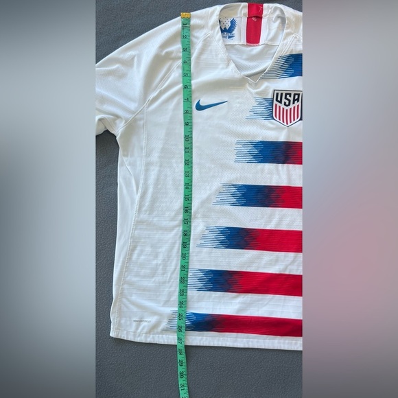 USA Olympic 2018-19 Women’s Nike Soccer Jersey - Picture 5 of 13